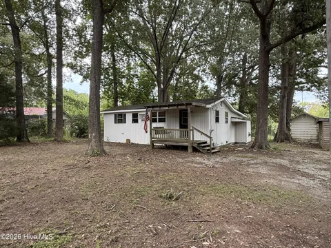 423 Dogwood Drive