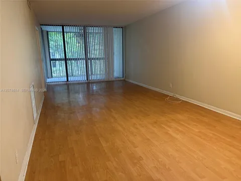 3100 Riverside Dr #105