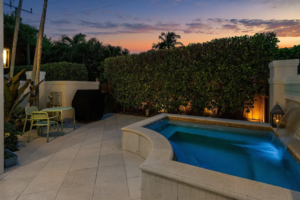 5 Adams Road Ocean Ridge, FL 33435