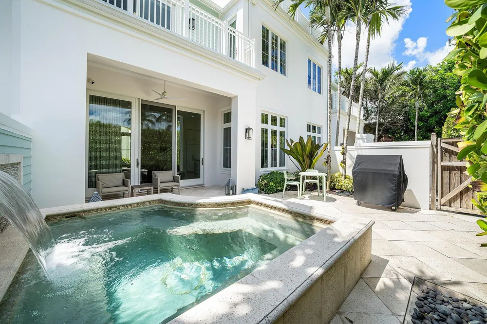 5 Adams Road Ocean Ridge, FL 33435