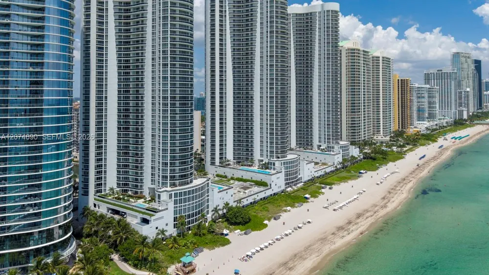 15811 Collins Ave #3001 Sunny Isles Beach, FL 33160