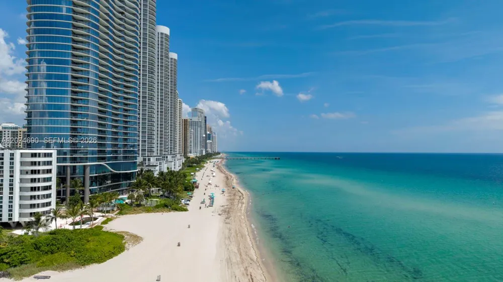 15811 Collins Ave #3001 Sunny Isles Beach, FL 33160