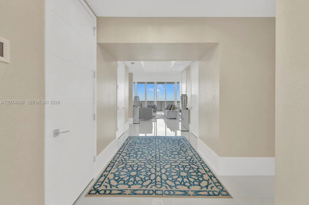 15811 Collins Ave #3001 Sunny Isles Beach, FL 33160