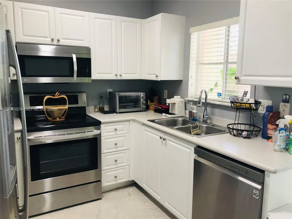 11362 NW 33rd St #11362 Sunrise, FL 33323