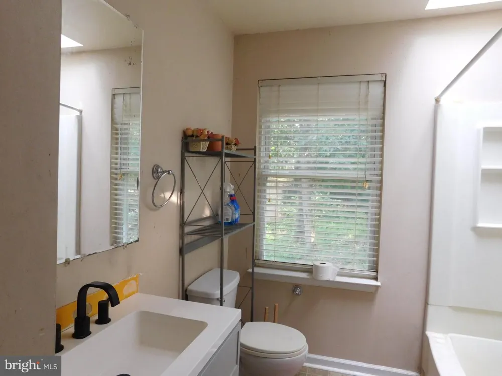 155 GARY LANE Front Royal, VA 22630