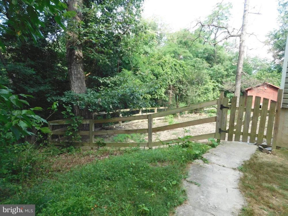 155 GARY LANE Front Royal, VA 22630