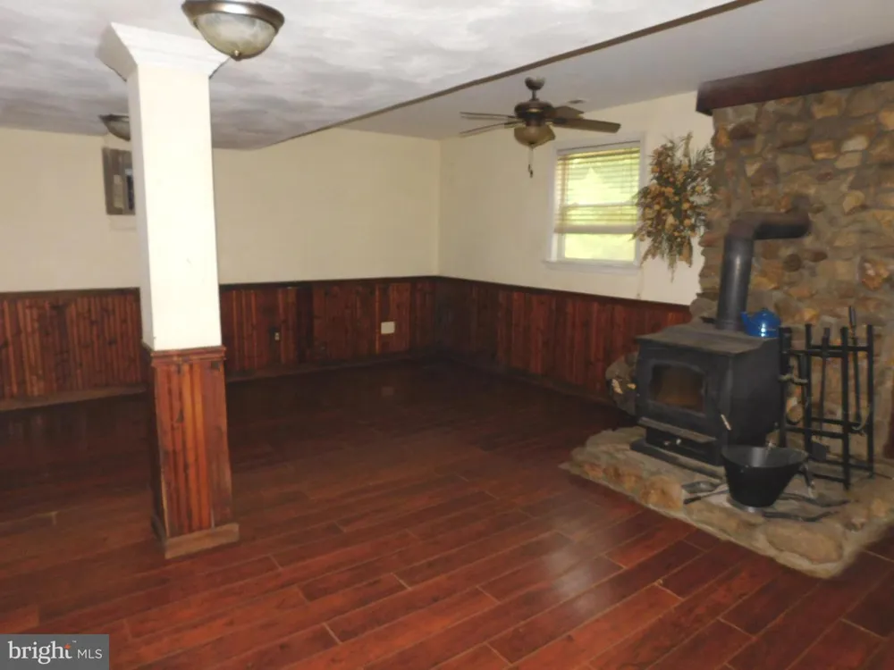 155 GARY LANE Front Royal, VA 22630