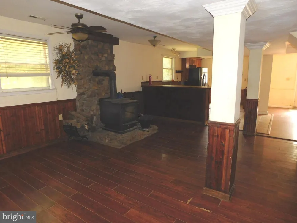 155 GARY LANE Front Royal, VA 22630