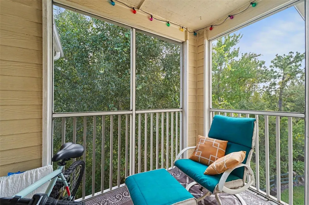18193 STERLING GATE CIRCLE Tampa, FL 33647