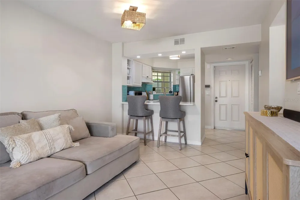 6915 STONES THROW CIRCLE #3104 St Petersburg, FL 33710