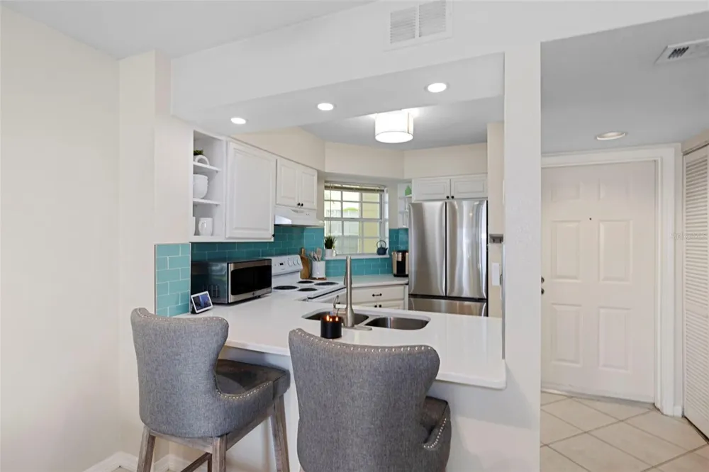 6915 STONES THROW CIRCLE #3104 St Petersburg, FL 33710