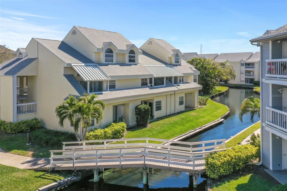 6915 STONES THROW CIRCLE #3104 St Petersburg, FL 33710