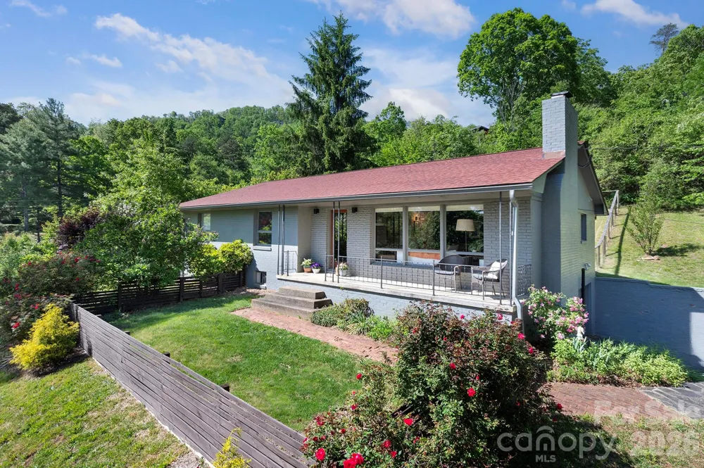 301 Stratford Road Asheville, NC 28804