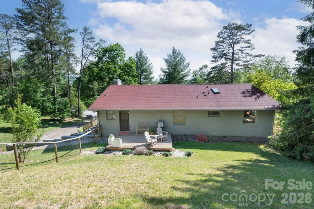 301 Stratford Road Asheville, NC 28804