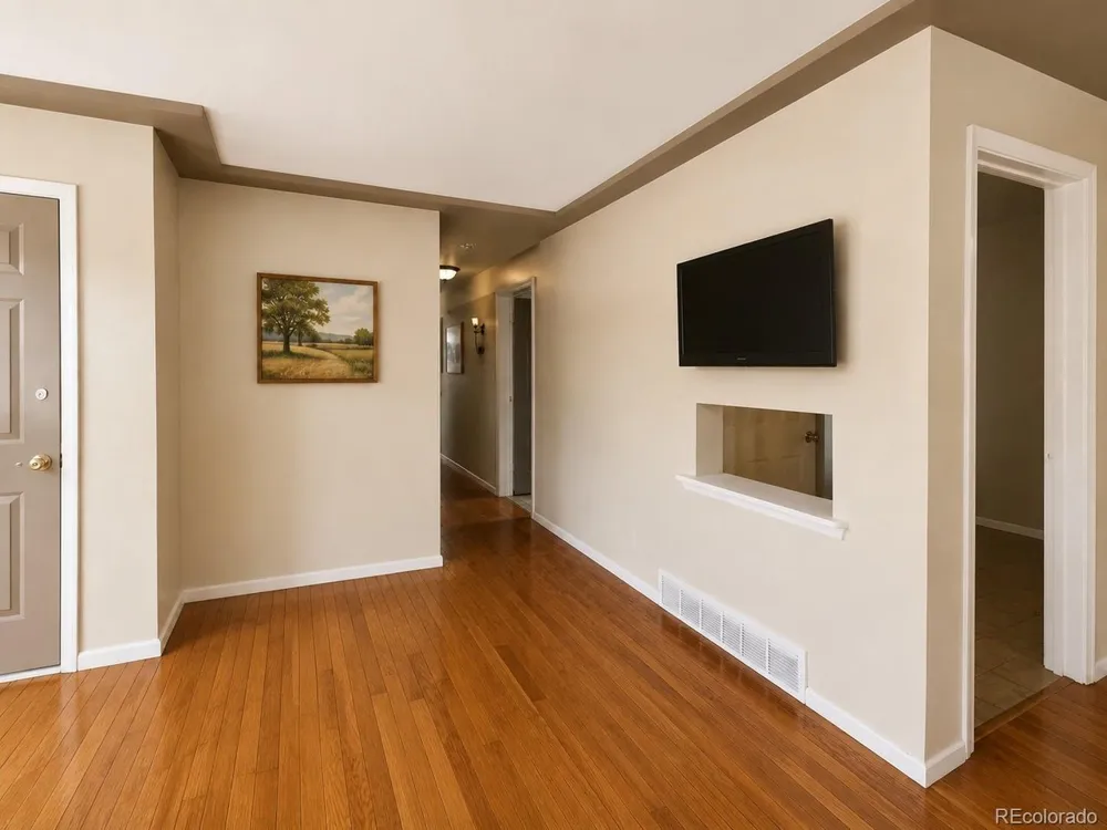 5109 E 34th Avenue Denver, CO 80207