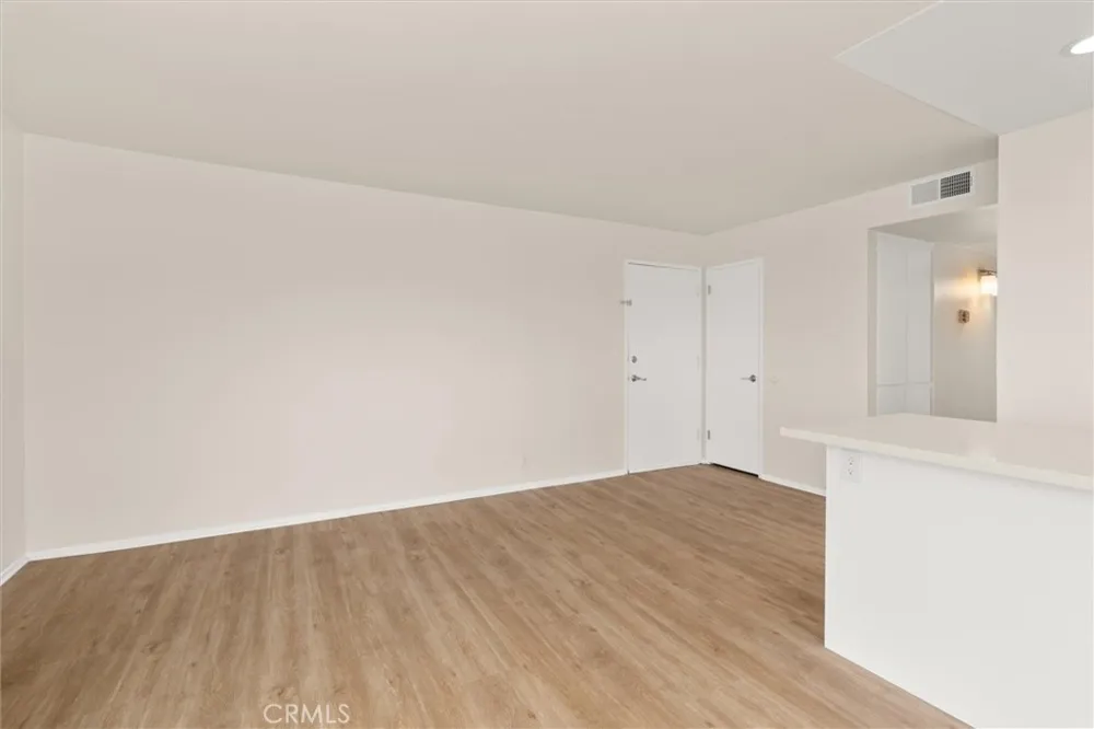 2640 Hermosa Avenue #6 Hermosa Beach, CA 90254