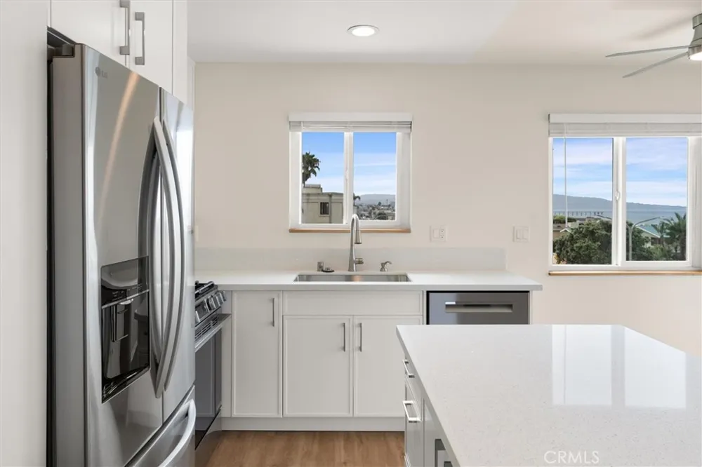 2640 Hermosa Avenue #6 Hermosa Beach, CA 90254