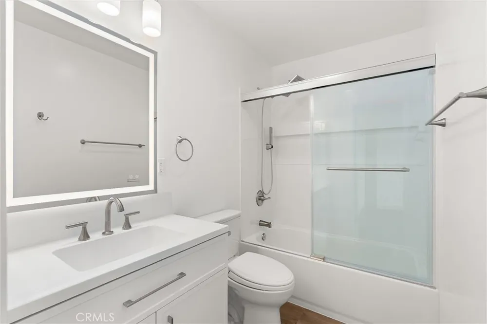 2640 Hermosa Avenue #6 Hermosa Beach, CA 90254