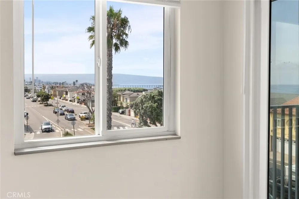2640 Hermosa Avenue #6 Hermosa Beach, CA 90254