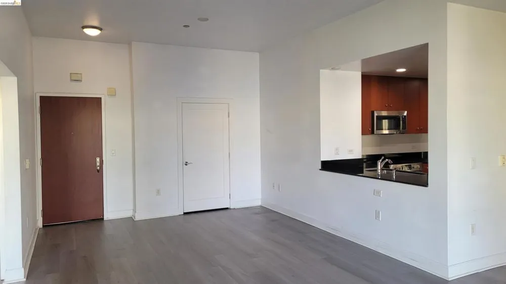 585 9Th St Oakland, CA 94607