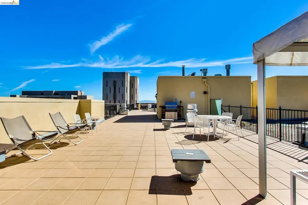 585 9Th St Oakland, CA 94607
