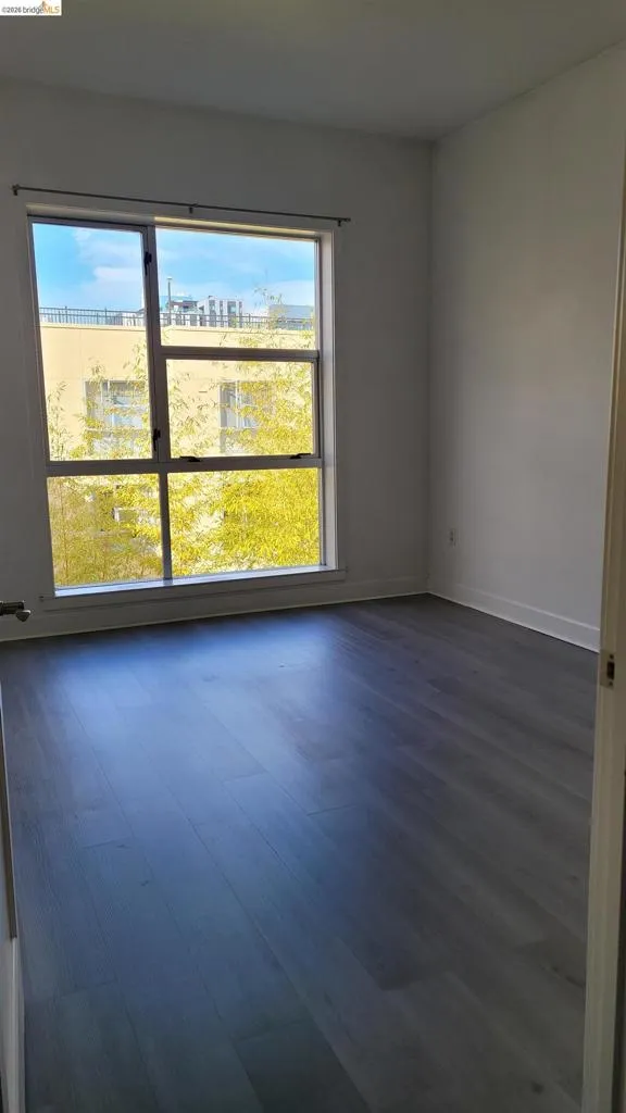 585 9Th St Oakland, CA 94607