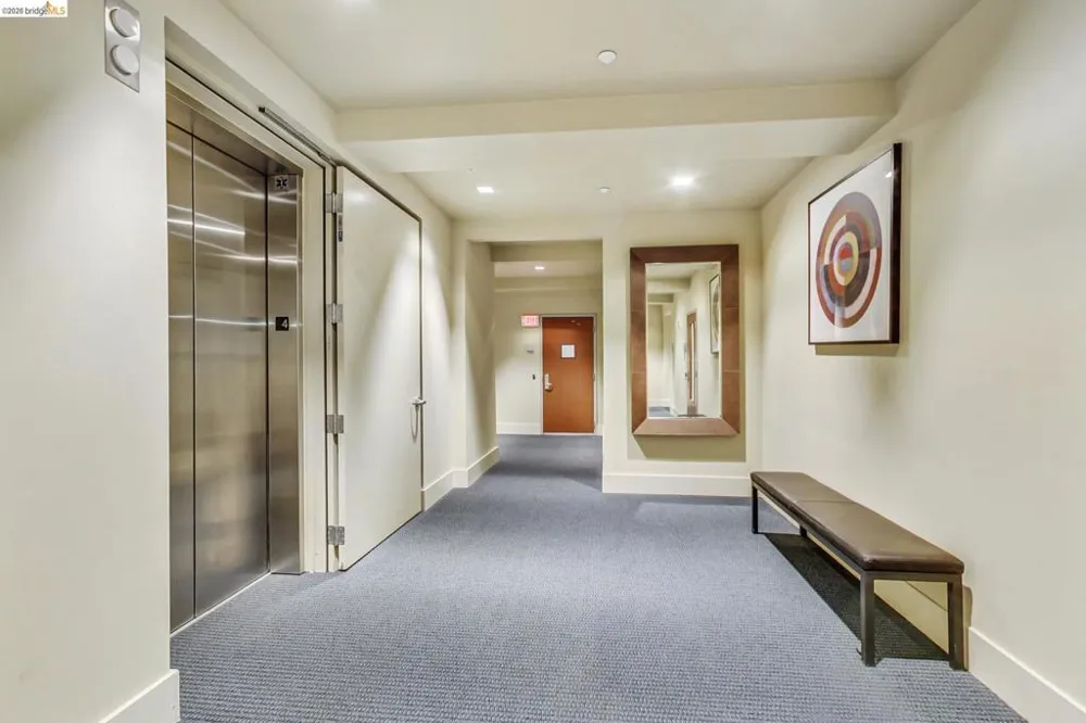 585 9Th St Oakland, CA 94607