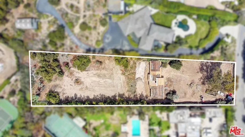 29135 Cliffside Drive Malibu, CA 90265