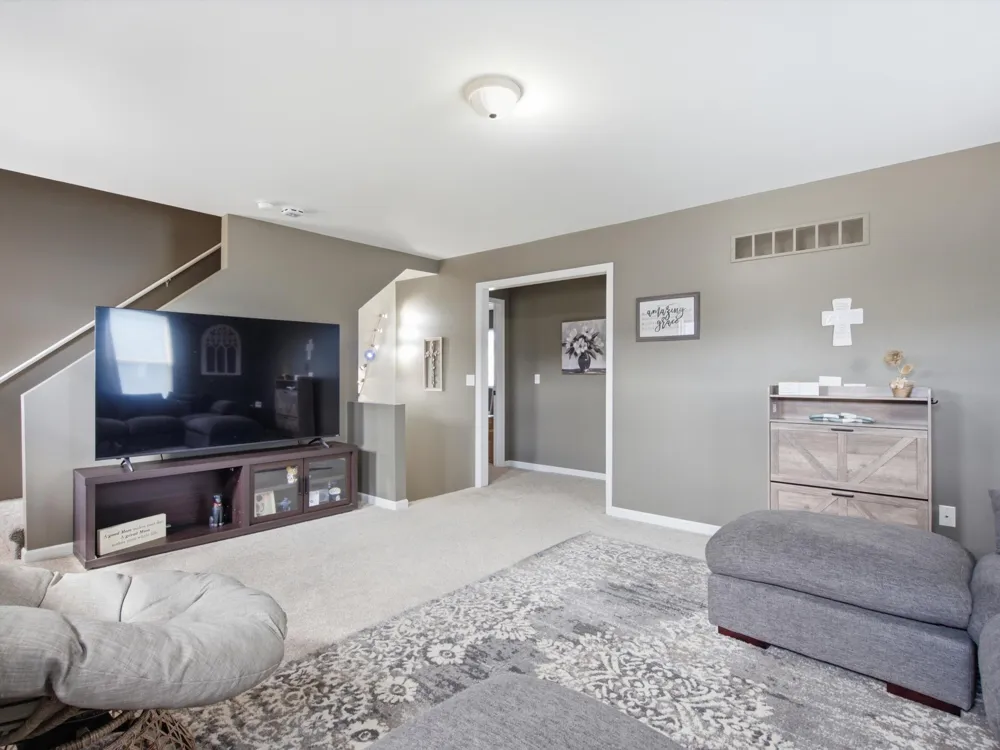 50444 Theodore Lane Chesterfield, MI 48051