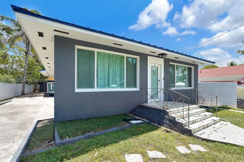 160 NW 45th St #2 Miami, FL 33127