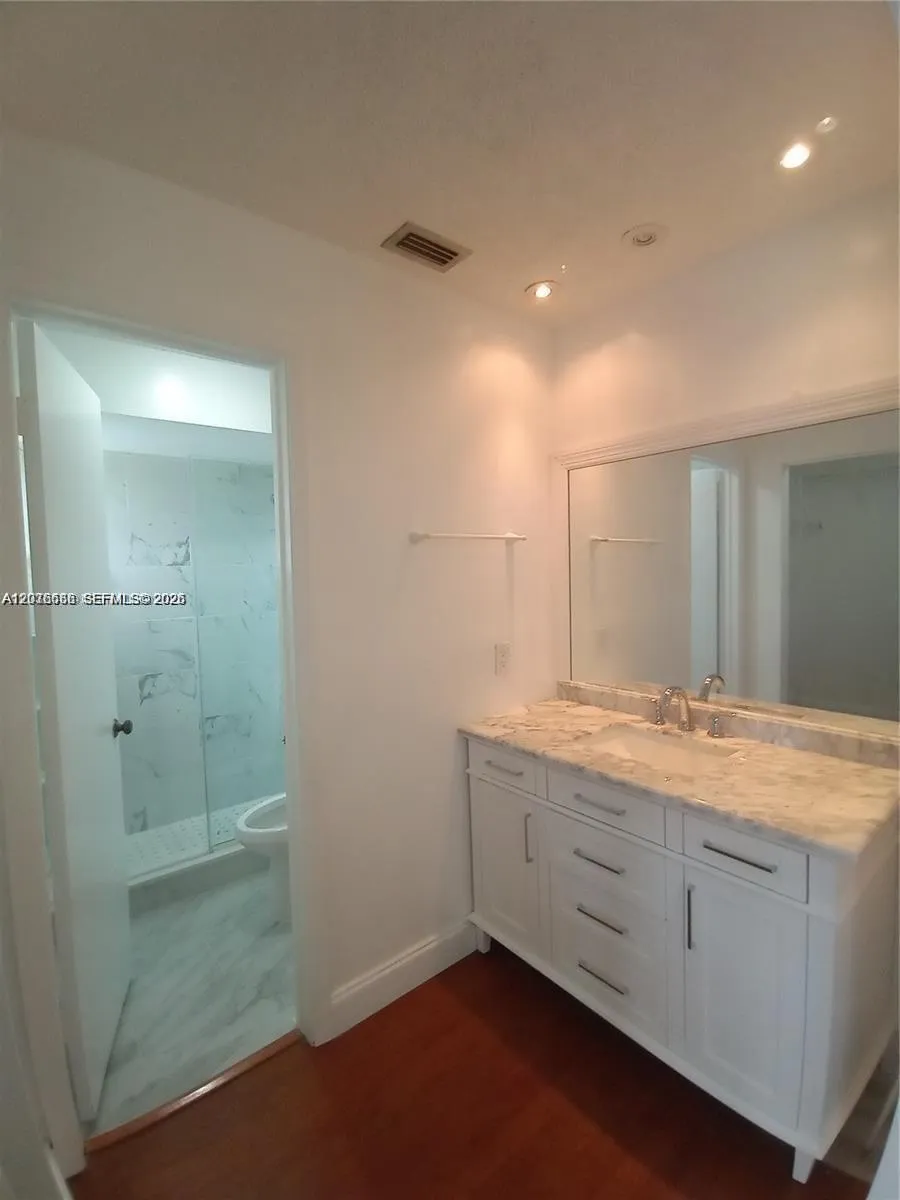 6533 NW 170th Ln #6533 Hialeah, FL 33015