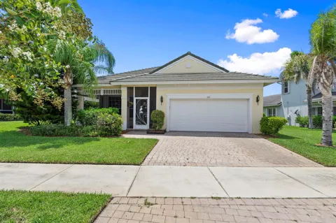 163 NW PLEASANT GROVE WAY