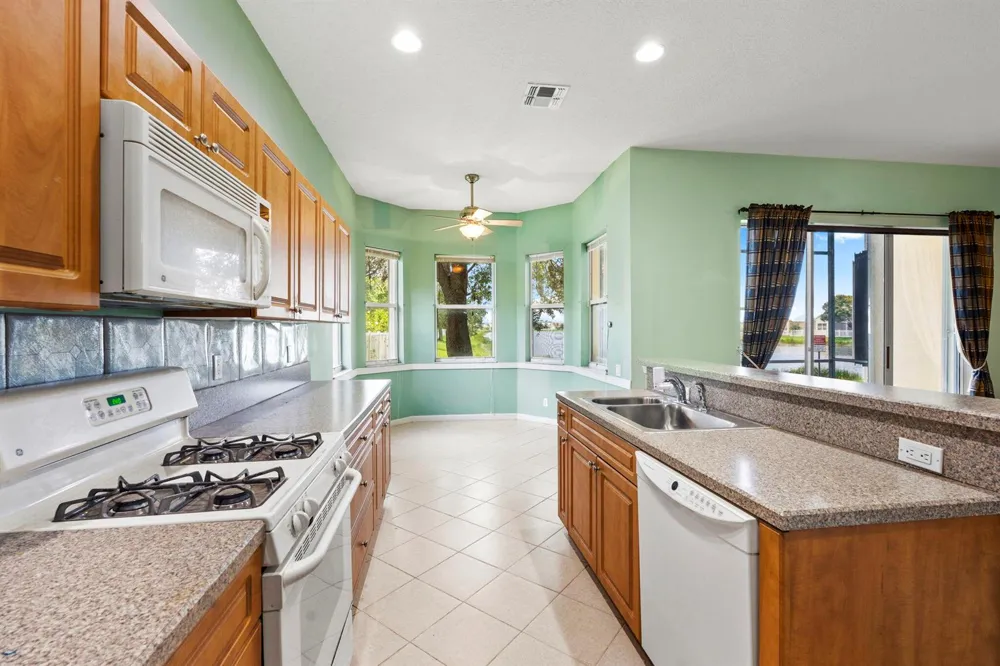 163 NW PLEASANT GROVE WAY Port St. Lucie, FL 34986