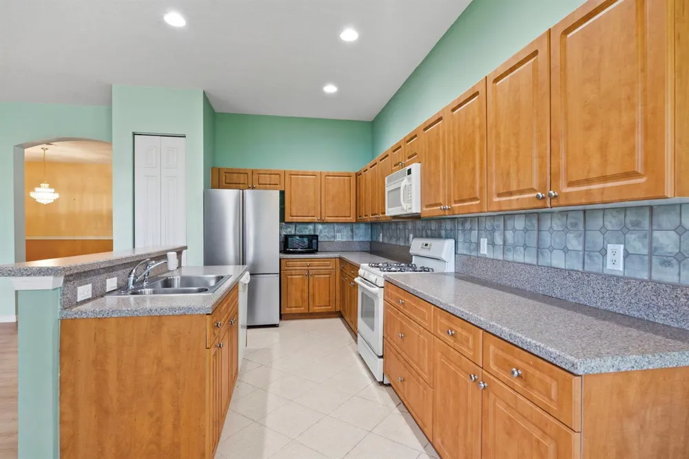 163 NW PLEASANT GROVE WAY Port St. Lucie, FL 34986