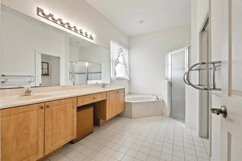 163 NW PLEASANT GROVE WAY Port St. Lucie, FL 34986