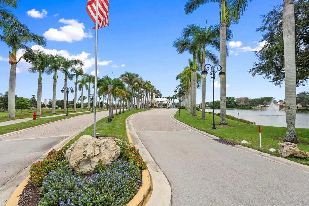163 NW PLEASANT GROVE WAY Port St. Lucie, FL 34986