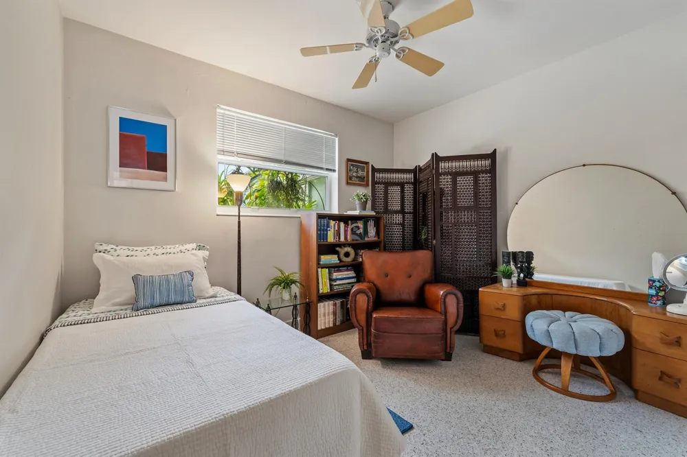 708 Westwind Drive North Palm Beach, FL 33408