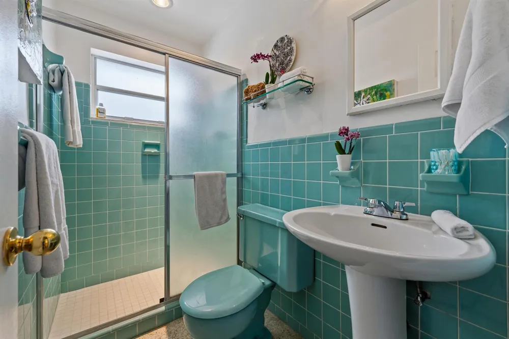 708 Westwind Drive North Palm Beach, FL 33408
