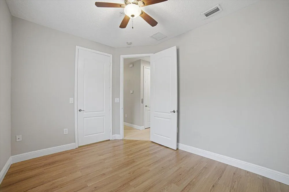 520 NW 39TH CIRCLE Boca Raton, FL 33431