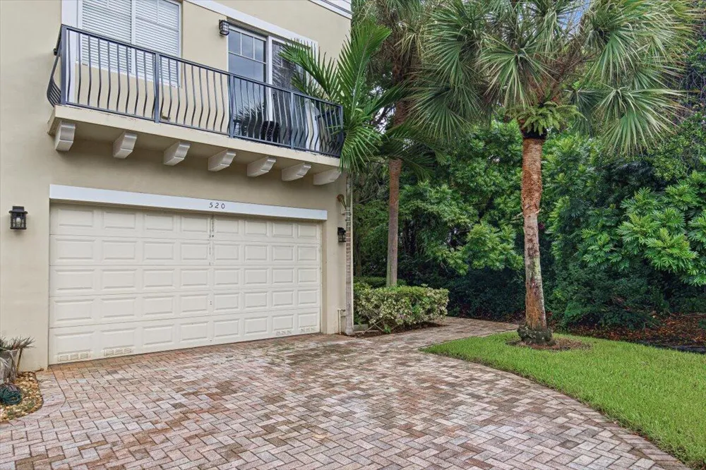 520 NW 39TH CIRCLE Boca Raton, FL 33431
