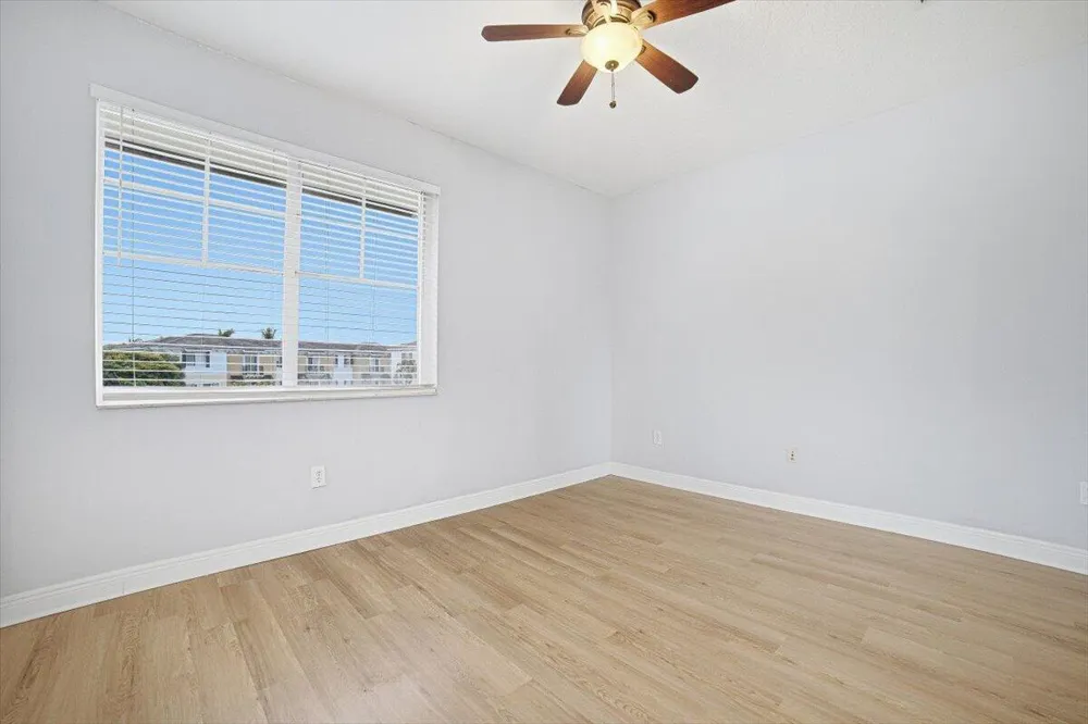 520 NW 39TH CIRCLE Boca Raton, FL 33431