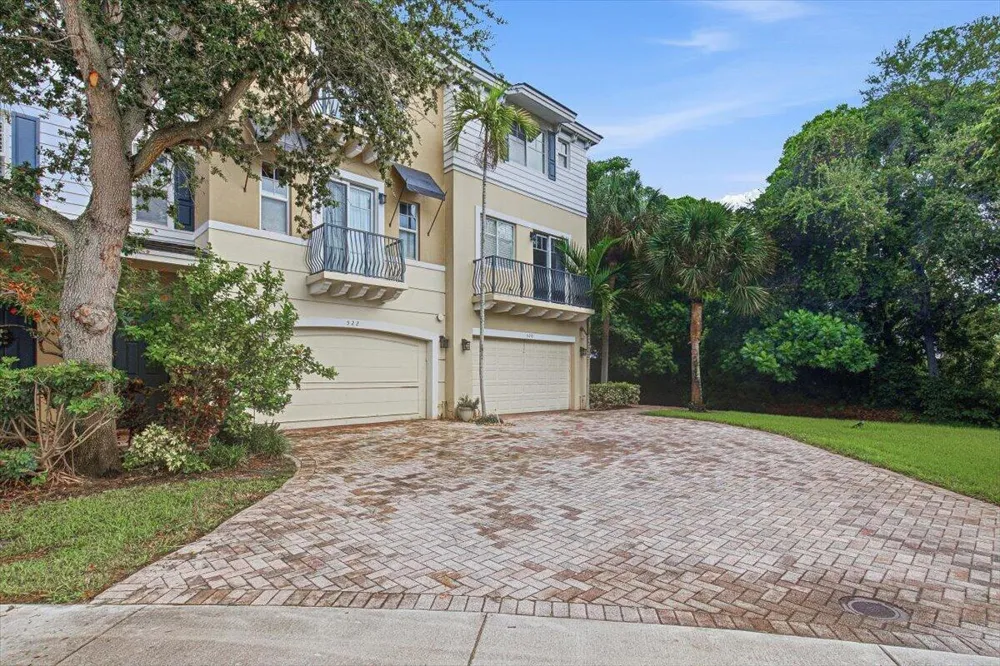 520 NW 39TH CIRCLE Boca Raton, FL 33431