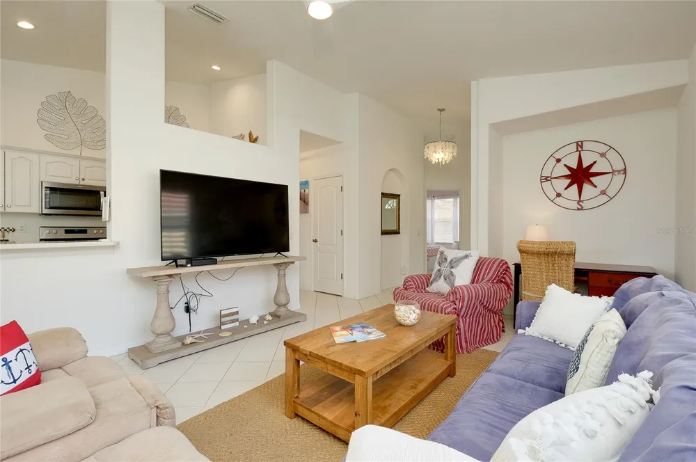 703 CASA DEL LAGO WAY #703 Venice, FL 34292