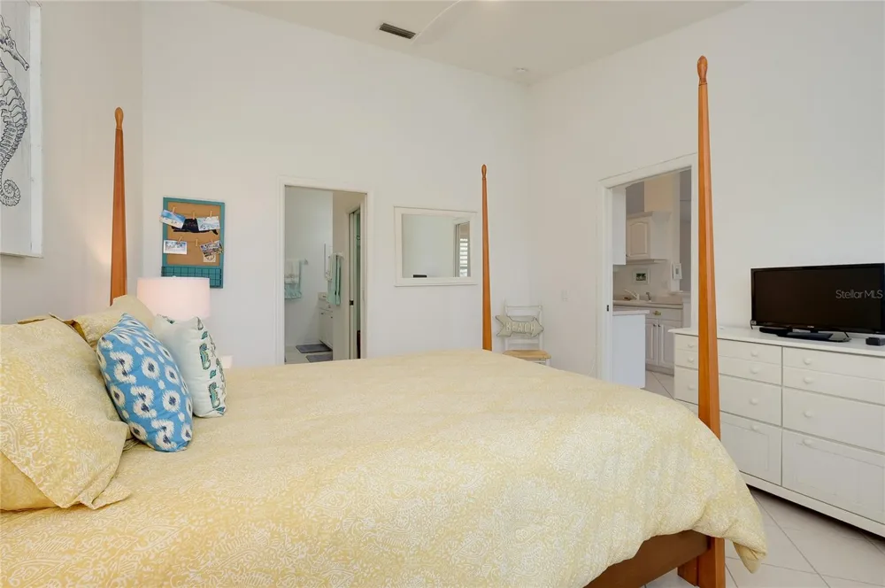 703 CASA DEL LAGO WAY #703 Venice, FL 34292