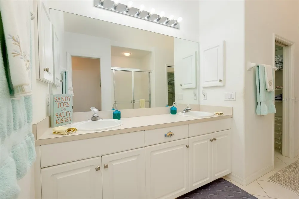 703 CASA DEL LAGO WAY #703 Venice, FL 34292