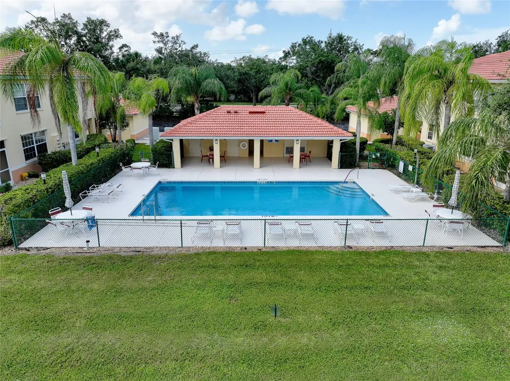 703 CASA DEL LAGO WAY #703 Venice, FL 34292