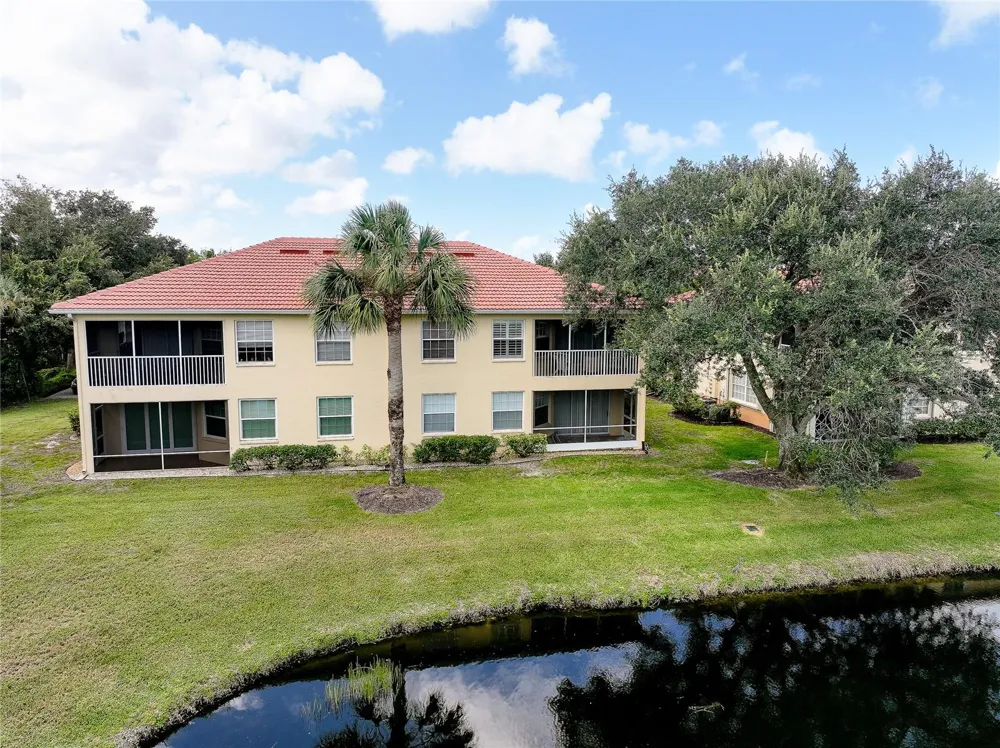 703 CASA DEL LAGO WAY #703 Venice, FL 34292