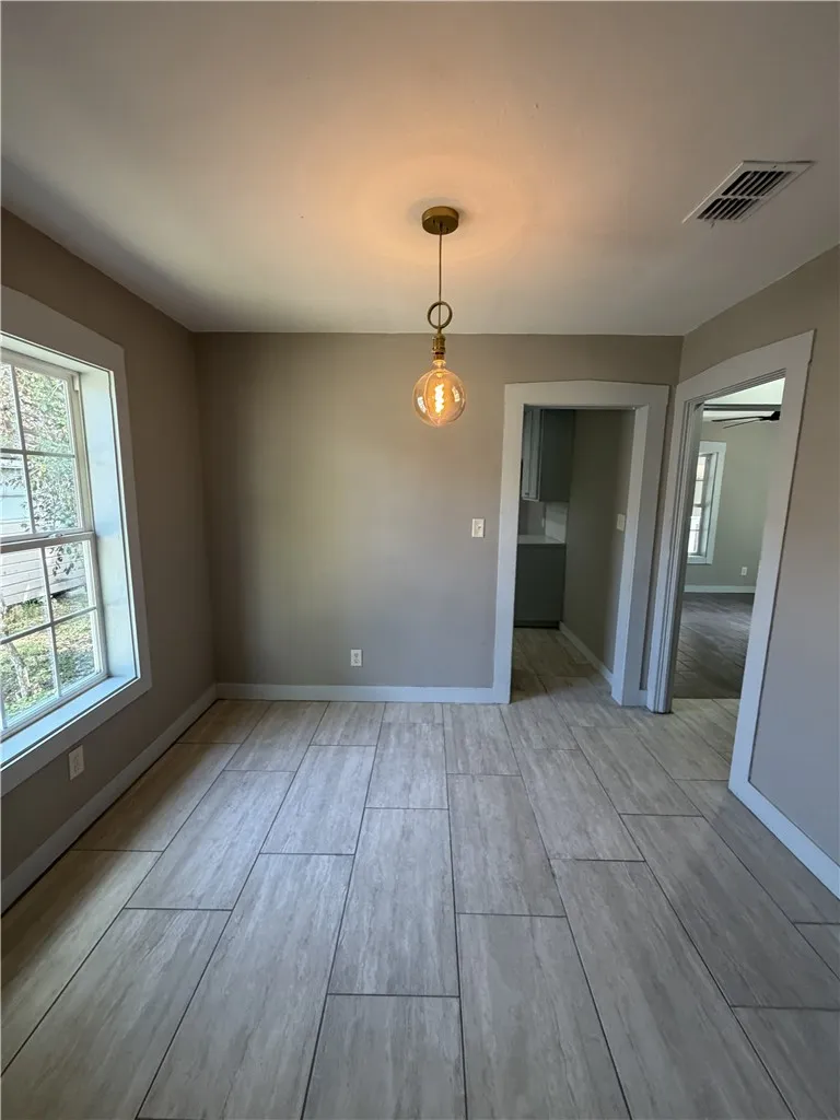 510 Adams Alice, TX 78332