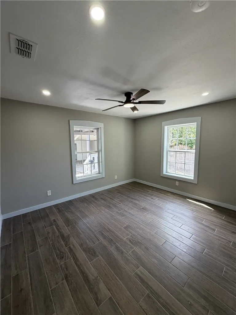 510 Adams Alice, TX 78332
