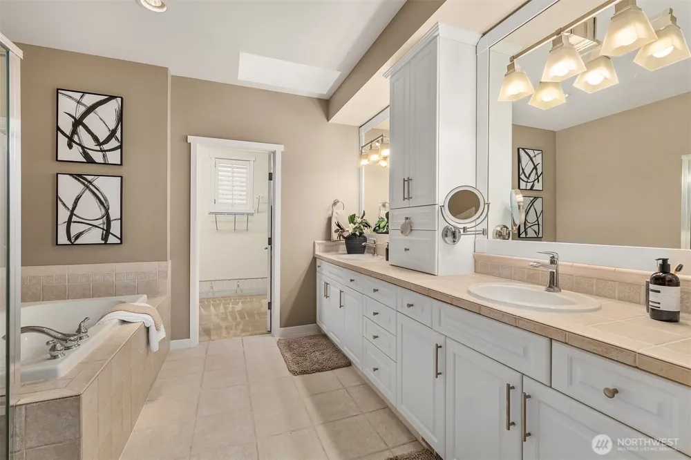 1117 NE Katsura Street Issaquah, WA 98029